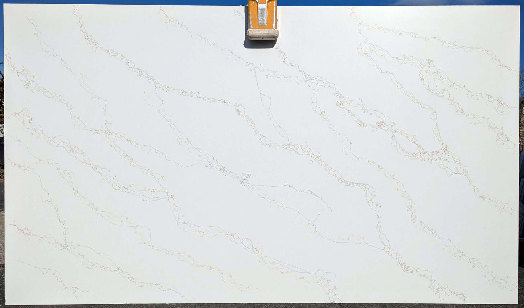 Calacatta Savoy Quartz - Full Slab
