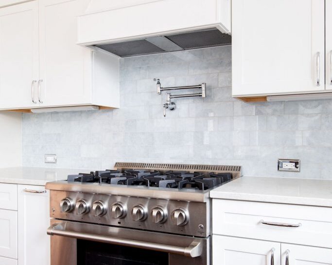 Carrara Mist Kitchen - Stove