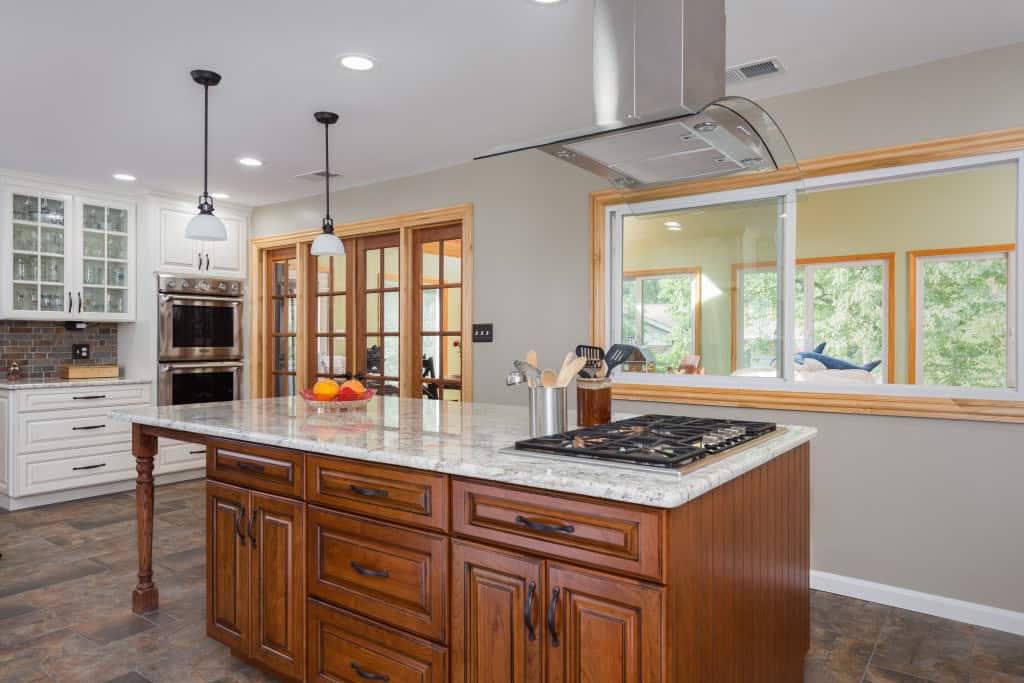 Sienna River Kitchen - Island Stove Top